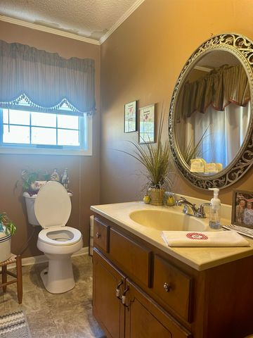 3558 142 HWY, Selmer, TN 38375