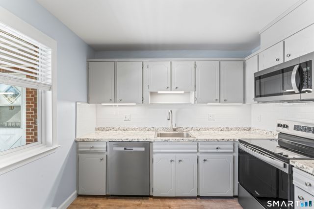 24 Glenwood Avenue 8, Norwalk, CT 06854