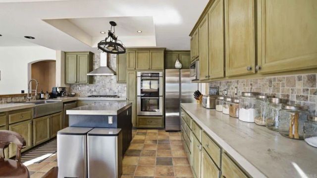 1584 White Horse Court, Bonita, CA 91902