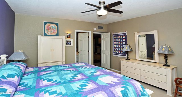 8589 N Candlewood Loop, Tucson, AZ 85704