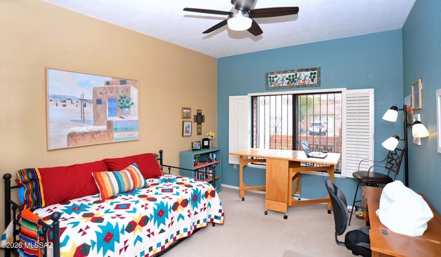 8589 N Candlewood Loop, Tucson, AZ 85704