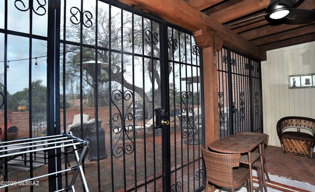 8589 N Candlewood Loop, Tucson, AZ 85704