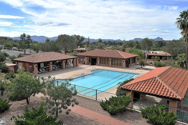 8589 N Candlewood Loop, Tucson, AZ 85704