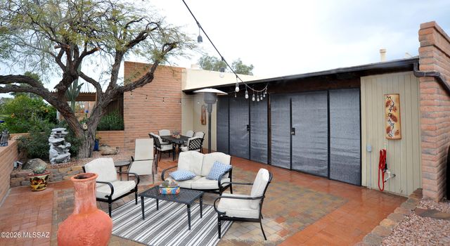 8589 N Candlewood Loop, Tucson, AZ 85704