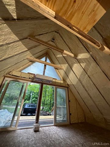 N3443 16 Mile Lake Road, Munising, MI 49862