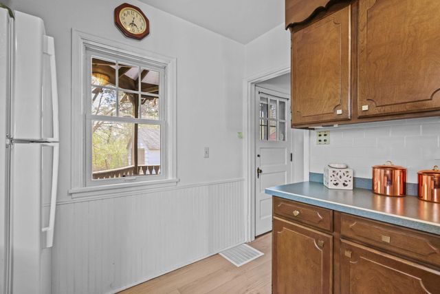 848 Larpenteur Avenue W, Saint Paul, MN 55113