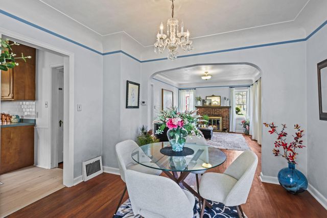 848 Larpenteur Avenue W, Saint Paul, MN 55113