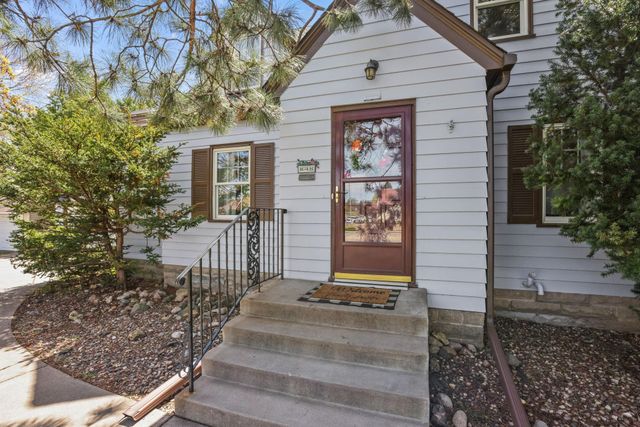 848 Larpenteur Avenue W, Saint Paul, MN 55113