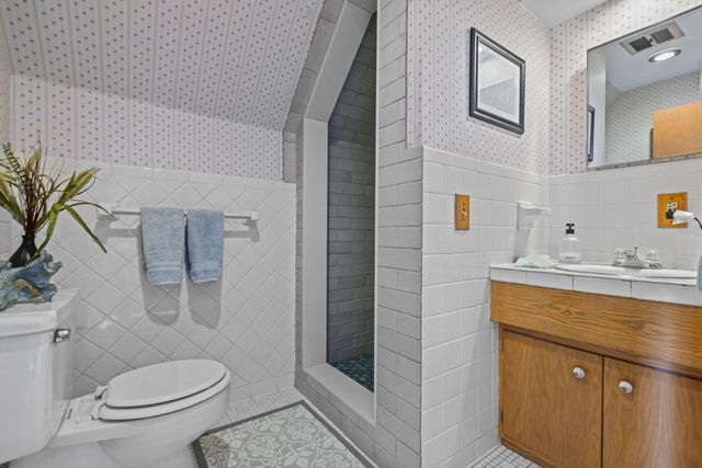 848 Larpenteur Avenue W, Saint Paul, MN 55113