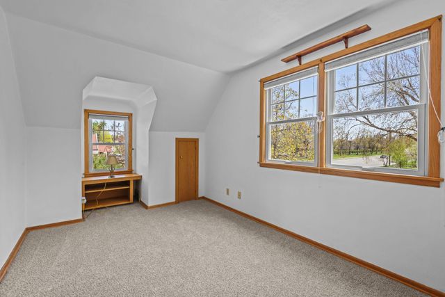 848 Larpenteur Avenue W, Saint Paul, MN 55113