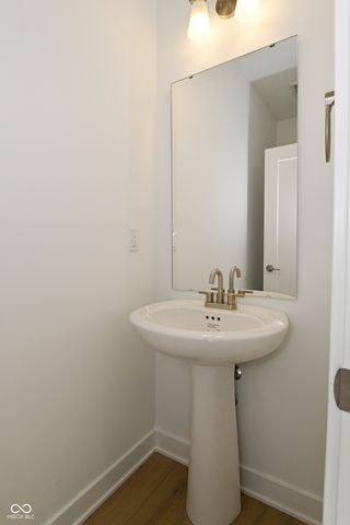 2452 Peoples Drive, Indianapolis, IN 46205