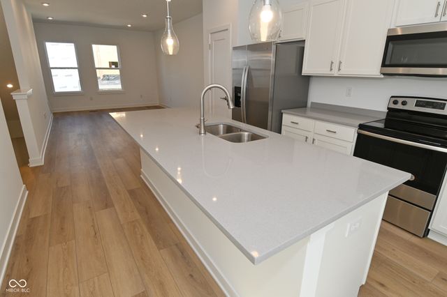 2452 Peoples Drive, Indianapolis, IN 46205