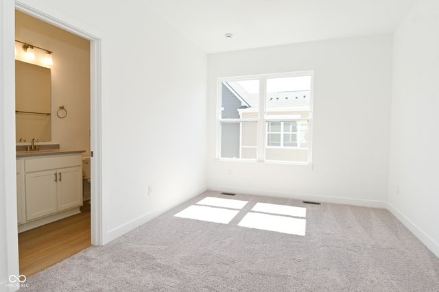 2452 Peoples Drive, Indianapolis, IN 46205