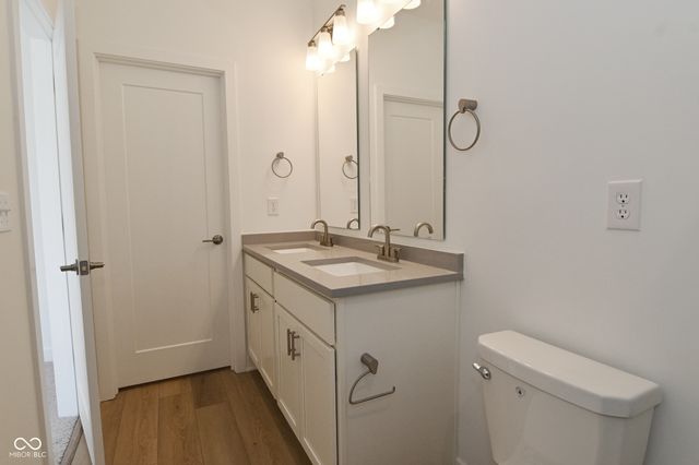 2452 Peoples Drive, Indianapolis, IN 46205