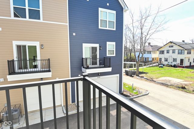 2452 Peoples Drive, Indianapolis, IN 46205