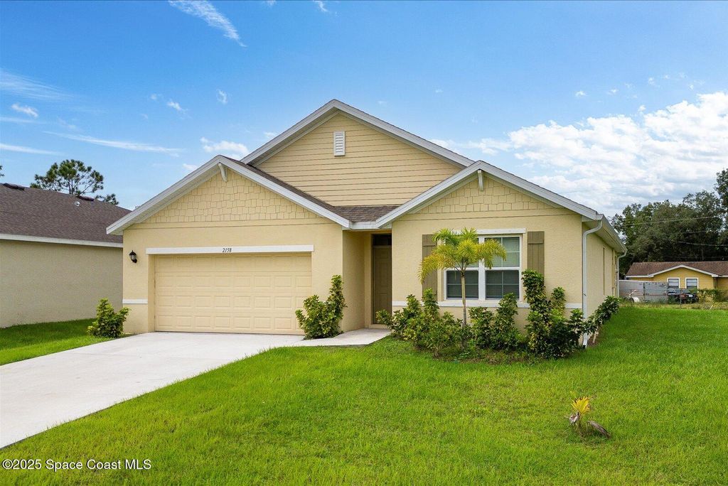 2158 Jupiter Boulevard SW, Palm Bay, FL 32908