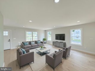 320 8TH AVENUE, Luray, VA 22835