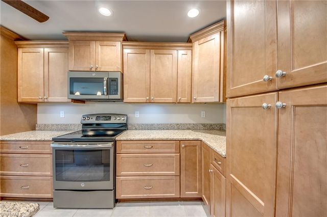 4425 SE 13th AVE, Cape Coral, FL 33904