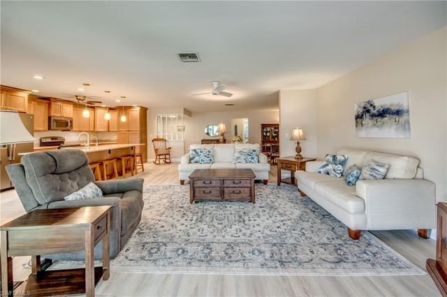 4425 SE 13th AVE, Cape Coral, FL 33904