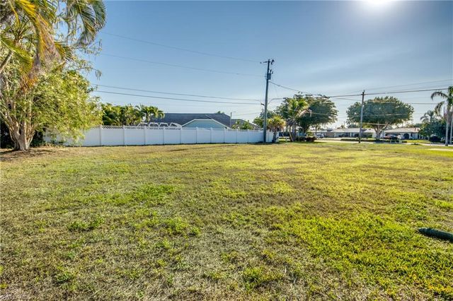 4425 SE 13th AVE, Cape Coral, FL 33904