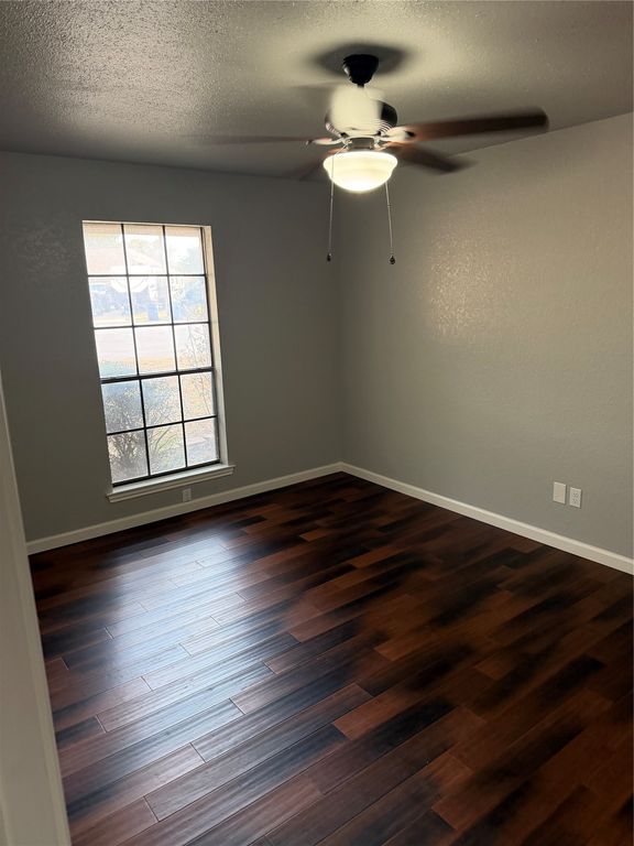 209 porter Court, Crowley, TX 76036 — photo 2