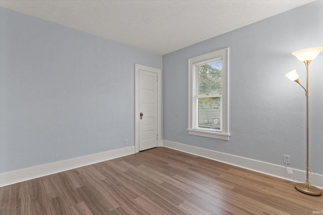 1515 Lebanon Street, South Bend, IN 46613