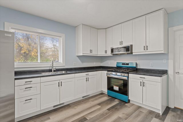 1515 Lebanon Street, South Bend, IN 46613