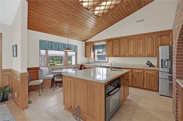 9093 Stump Point RD, Hayes, VA 23072