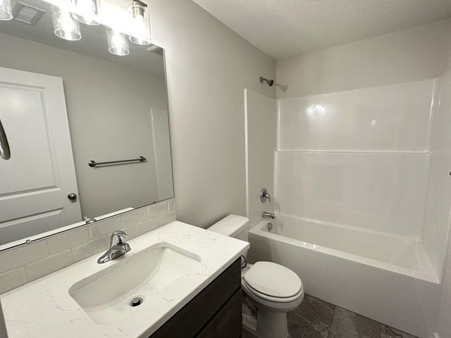 2814 N Rutland Ln, Augusta, KS 67010