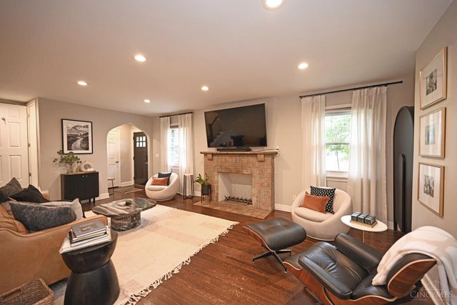 4522 Perth Lane, Cincinnati, OH 45229