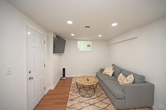 4522 Perth Lane, Cincinnati, OH 45229