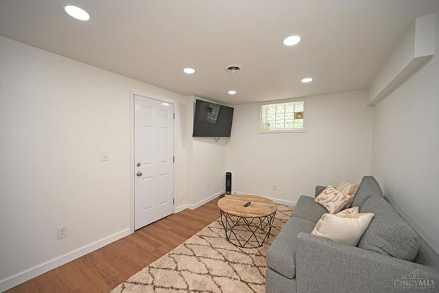 4522 Perth Lane, Cincinnati, OH 45229