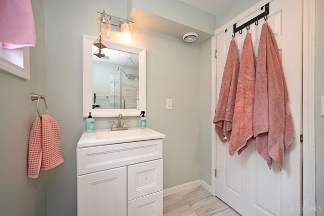 4522 Perth Lane, Cincinnati, OH 45229