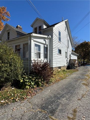 378 W 35th Street, Ashtabula, OH 44004