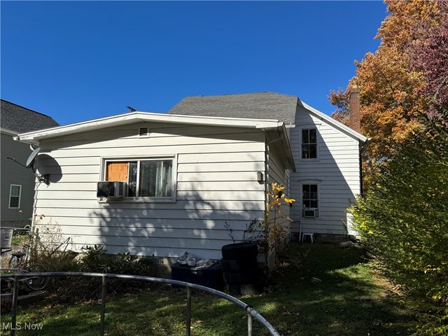 378 W 35th Street, Ashtabula, OH 44004