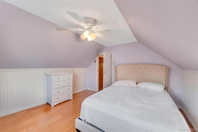 5 Sunset Avenue, Farmingdale, NY 11735