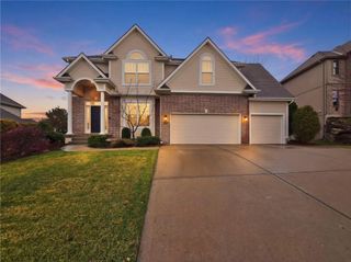 9007 NE 94th Place, Kansas City, MO 64157