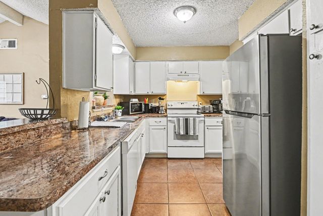 817 Panay Way Drive, Fort Worth, TX 76108