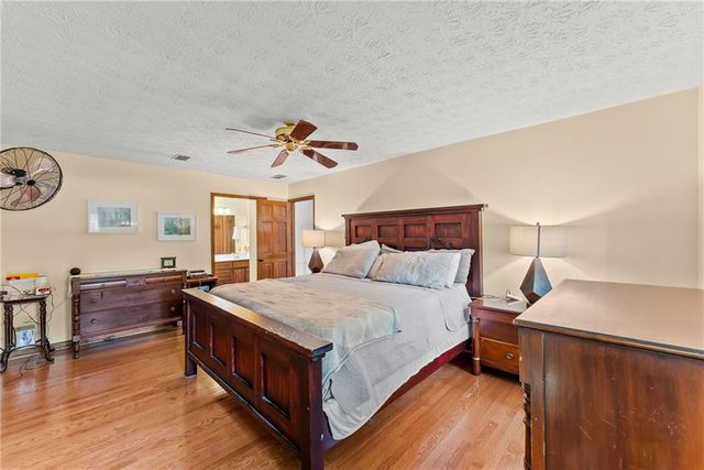 3824 Shawnee Run SW, Lilburn, GA 30047