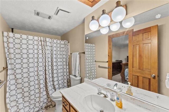 3824 Shawnee Run SW, Lilburn, GA 30047