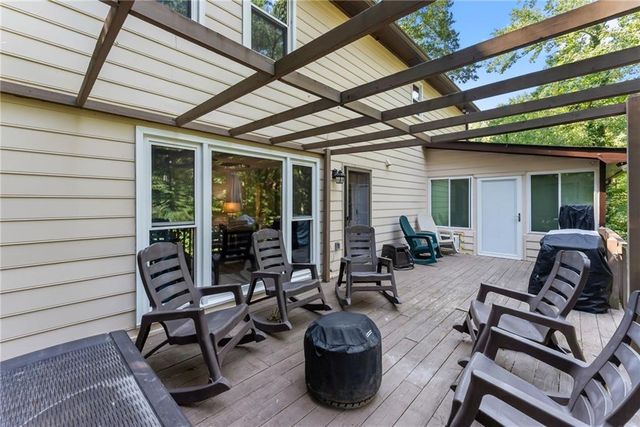3824 Shawnee Run SW, Lilburn, GA 30047