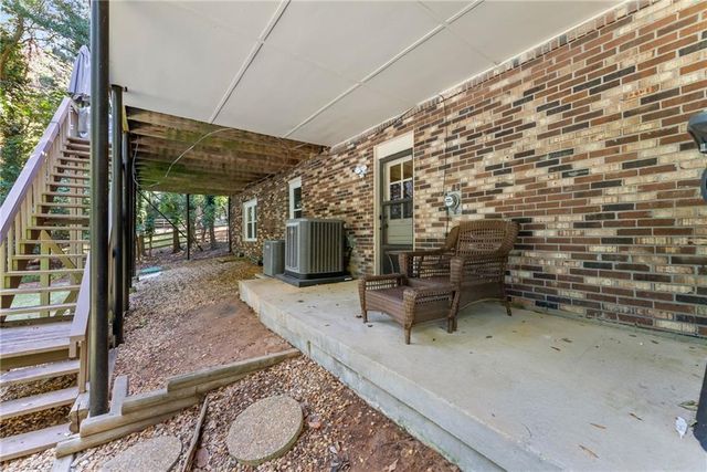 3824 Shawnee Run SW, Lilburn, GA 30047