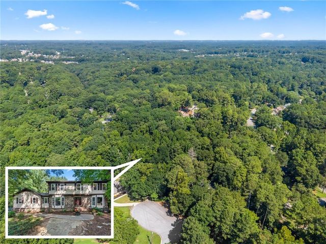 3824 Shawnee Run SW, Lilburn, GA 30047