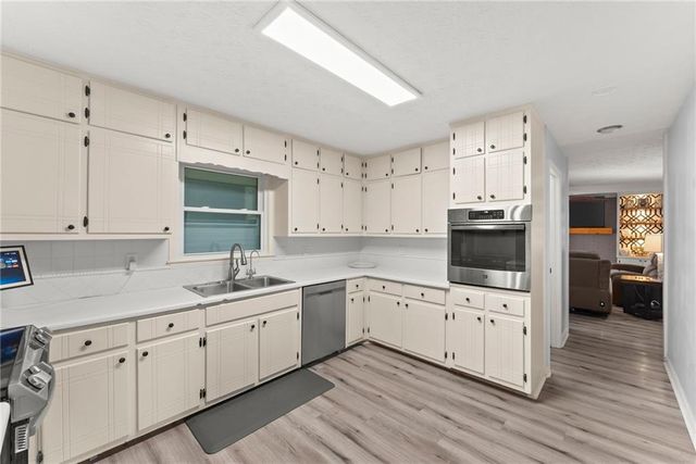 3824 Shawnee Run SW, Lilburn, GA 30047