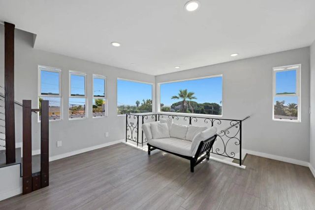 2440 Dunstan Street, Oceanside, CA 92054