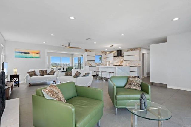 2440 Dunstan Street, Oceanside, CA 92054