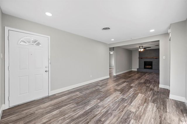 5421 Greenwood Way, North Richland Hills, TX 76180