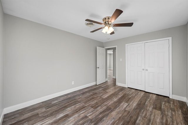 5421 Greenwood Way, North Richland Hills, TX 76180