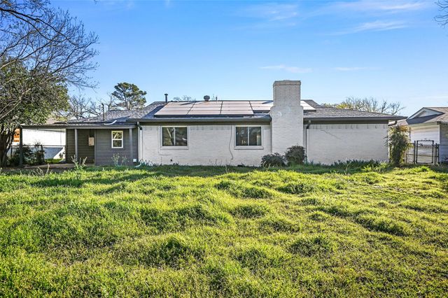 5421 Greenwood Way, North Richland Hills, TX 76180