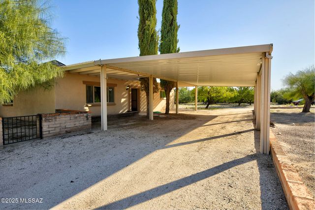 3040 N Conestoga Avenue, Tucson, AZ 85749